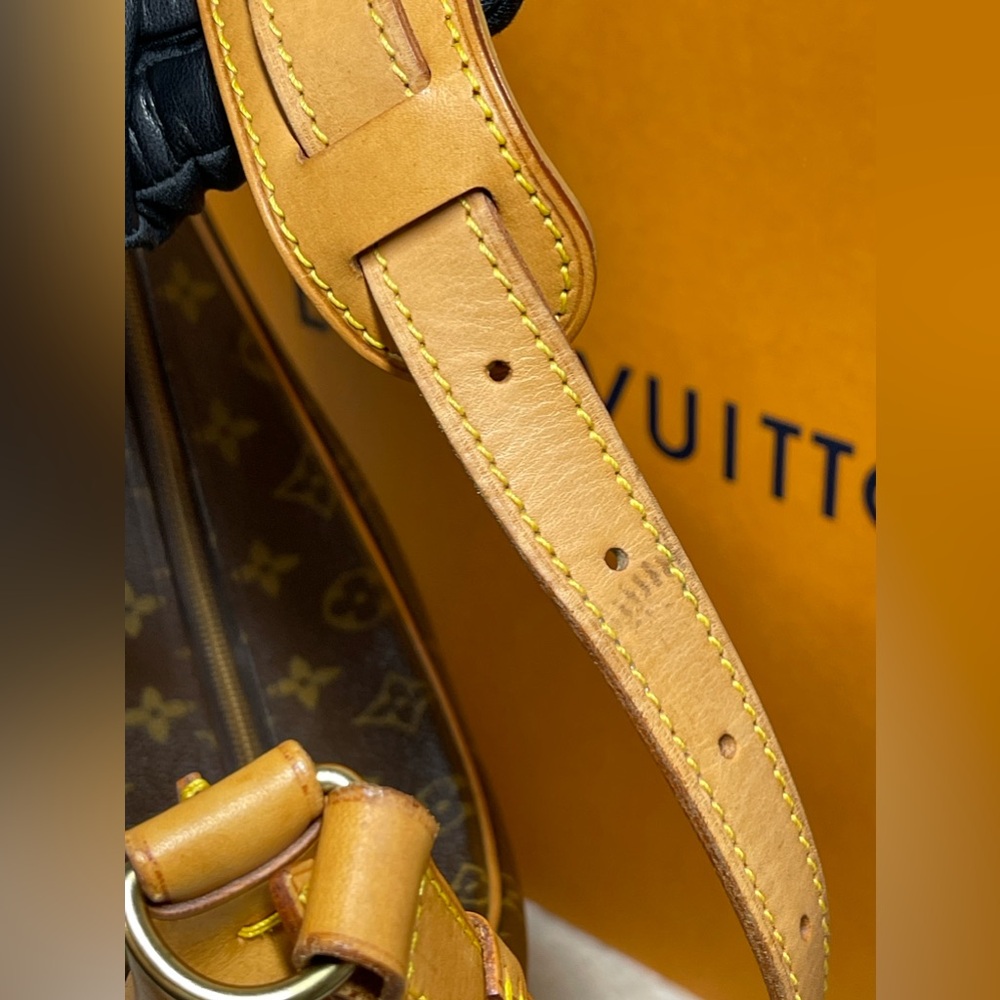 🌸MONOGRAM BOULOGNE 35 SHOULDER BAG - Picture 13 of 16